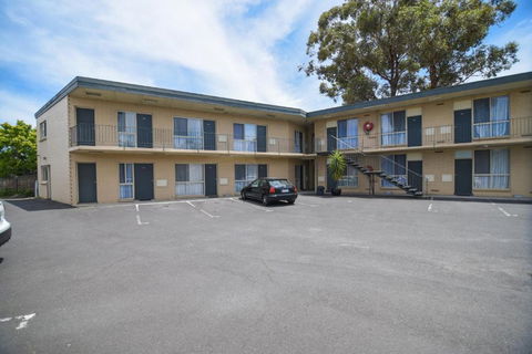 Dandenong Motel - Kalgoorlie Accommodation 1