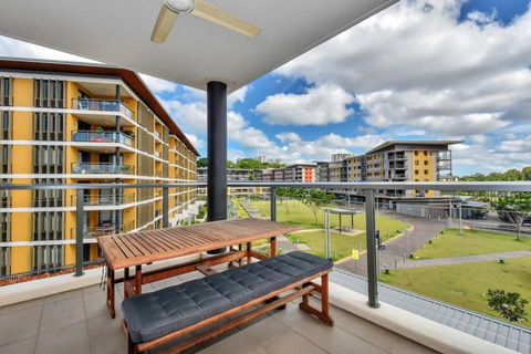 Darwin Waterfront Luxury Apartment - Kalgoorlie Accommodation 4