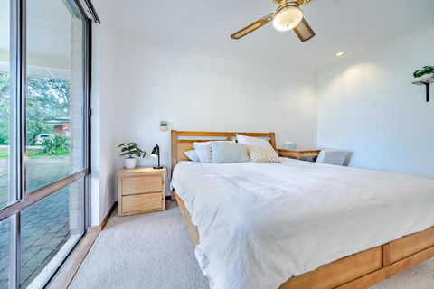 Dawesville Cosy Retreat - Kalgoorlie Accommodation 1