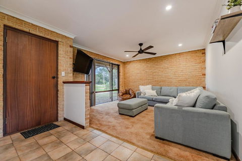 Dawesville Cosy Retreat - Kalgoorlie Accommodation 2