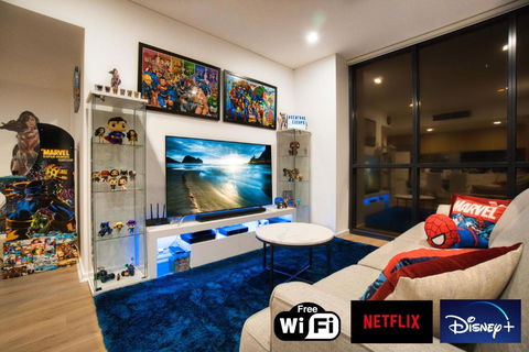DC Vs Marvel Theme Ft Arcade Machine Pool Gym Sauna BBQ - Kalgoorlie Accommodation 1