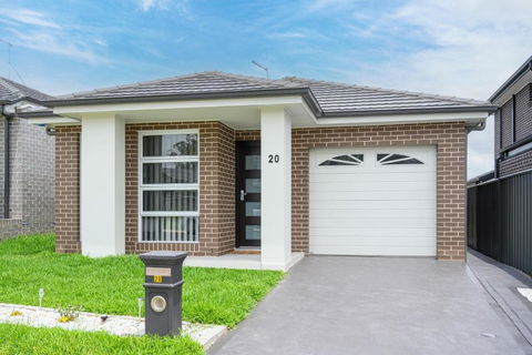 Denham Court 4Br With Central AC & WiFi Near Coles - Kalgoorlie Accommodation 3