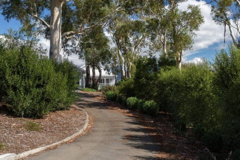 Derwent River Cottage - Tranquil Waterfront Living - Kalgoorlie Accommodation 1