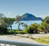 3 'Albacore' 12 Ondine Close - waterfront pool lift  views - Kalgoorlie Accommodation