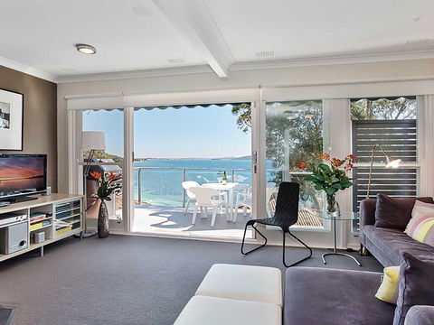 3 'Sebastapol' 66 Thurlow Avenue - Gorgeous Unit Overlooking Dutchies Beach - Kalgoorlie Accommodation 2