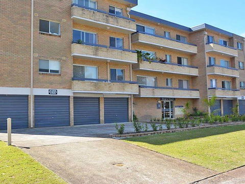 3 'Silvana Court', 26 Ajax Avenue - Neat Unit With Air Conditioning - Kalgoorlie Accommodation 0