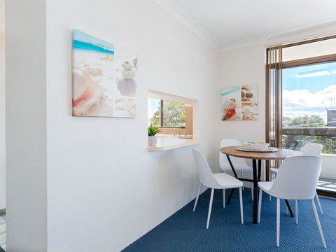3 'The Commodore' , 9-11 Donald Street - Great Unit In The Heart Of Town - Kalgoorlie Accommodation 1