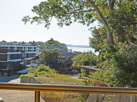 30 'The Commodore' 9-11 Donald Street - Fabulous 3 Bedroom 2 Bathroom 2 Carspaces - Kalgoorlie Accommodation 2