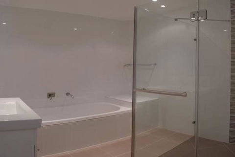 33 Esprit Drive - Rainbow Shores, Style, Comfort And Relaxation, Pets Welcome, Pool - Kalgoorlie Accommodation 2