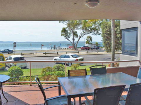4 'Florentine' 11 Columbia Close - Spectacular Views And Air Conditioning - Kalgoorlie Accommodation 0