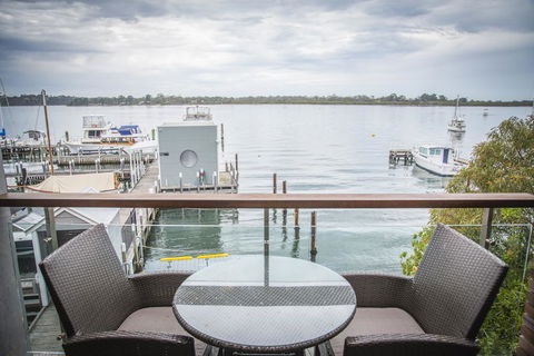 5 Knots Metung - Kalgoorlie Accommodation 3