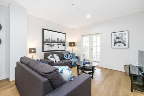 504 Perth CBD Huge And Beautiful - Kalgoorlie Accommodation 2