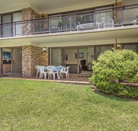 56 'Bay Parklands' 2 Gowrie Ave - ground floor air conditioned  Foxtel - Kalgoorlie Accommodation