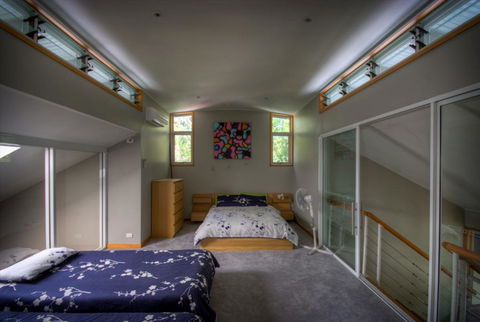 6 Satinwood Drive - Rainbow Shores, Stylish Beach House, Free WiFi - Kalgoorlie Accommodation 3