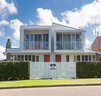 7 Judith Street - Stunning duplex with ducted air - Kalgoorlie Accommodation