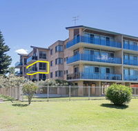 8 'The Helm' 22 Voyager Close - hear the waves from Shoal Bay Beach - Kalgoorlie Accommodation