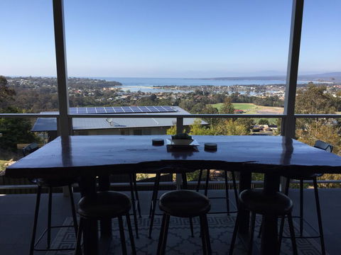 89 Berrambool Drive - Kalgoorlie Accommodation 1