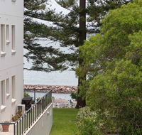 9 'Bronte Court' 17 Magnus Street - renovated unit with filtered views  pool - Kalgoorlie Accommodation