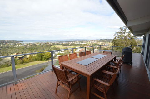 91 Berrambool Drive - Kalgoorlie Accommodation 3