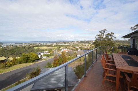 91 Berrambool Drive - Kalgoorlie Accommodation 2