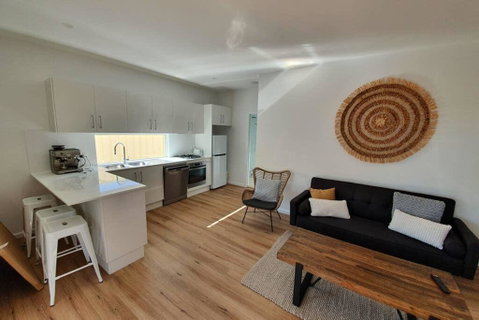 A Beach Getaway - Kalgoorlie Accommodation 2