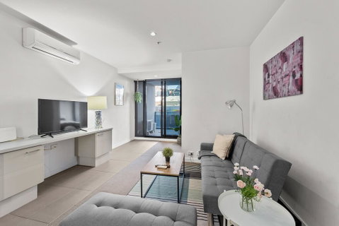 A Bright & Airy CBD Apt Next To Southern Cross - Kalgoorlie Accommodation 0