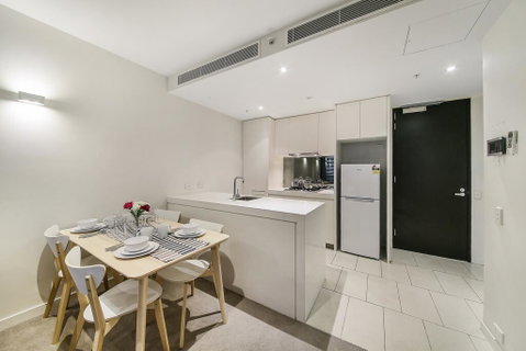 A Central & Cozy 2BR Apt Near Federation Square - Kalgoorlie Accommodation 2