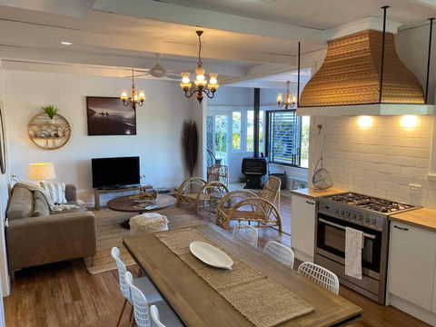 A Drop In The Ocean - Kingscliff - Kalgoorlie Accommodation 1