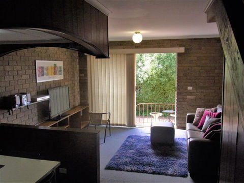 A Furnished Townhouse In Goulburn - Kalgoorlie Accommodation 0