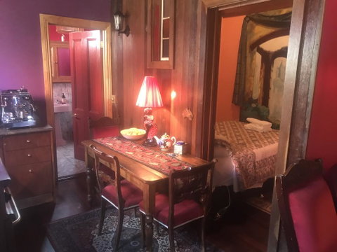 Aarav Cottage - Kalgoorlie Accommodation 1