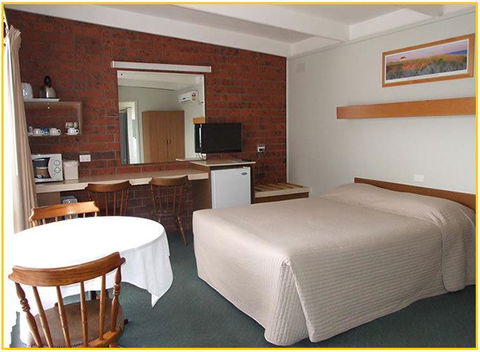 Phicon Pty Ltd - Kalgoorlie Accommodation 1