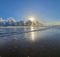 ABSOLUTE BEACH FRONT MACKAY - Comfort Resort Blue Pacific - Kalgoorlie Accommodation