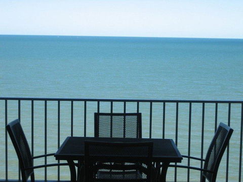 Absolute Beachfront With Million Dollar Views - Kalgoorlie Accommodation 0