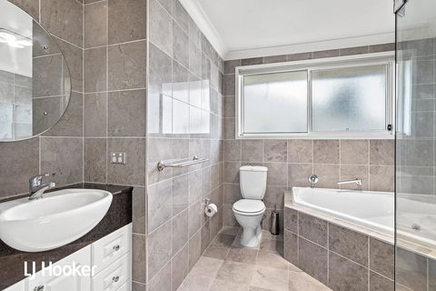 Absolute Waterfront @ Anna Bay - Kalgoorlie Accommodation 2