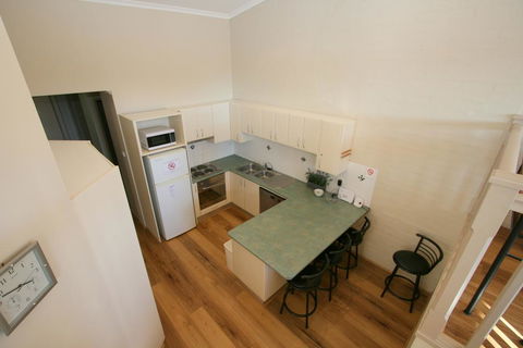 Acacia 5/2 Kirwan Close - Kalgoorlie Accommodation 3