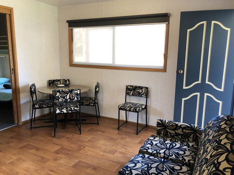 Acacia Caravan Park & Holiday Units - Kalgoorlie Accommodation 3