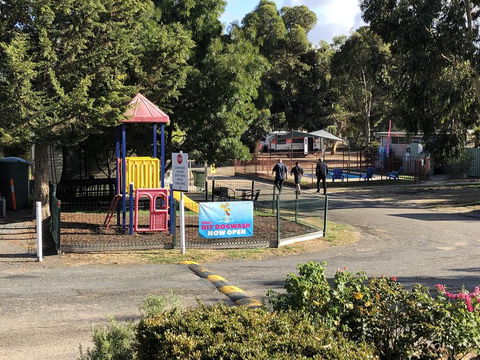 Acacia Caravan Park & Holiday Units - Kalgoorlie Accommodation 1