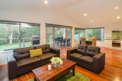Acacia Chalets Margaret River - Kalgoorlie Accommodation 1