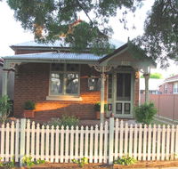 Acacia Cottage on Peel Bathurst - Kalgoorlie Accommodation