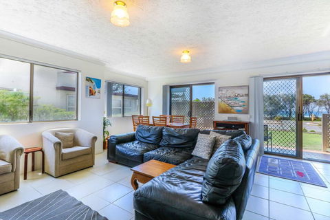 Acacia Kingscliff Town Holiday Apartment - Kalgoorlie Accommodation 1