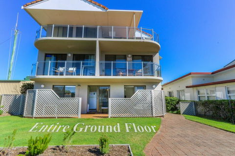 Acacia Kingscliff Town Holiday Apartment - Kalgoorlie Accommodation 0
