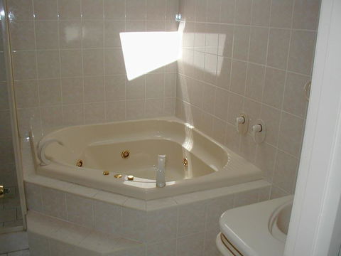 Accommodation Sydney North - Forestville 4 Bedroom 2 Bathroom House - Kalgoorlie Accommodation 3