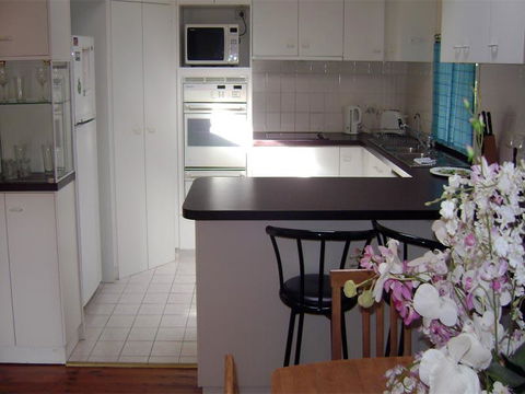 Accommodation Sydney North - Forestville 4 Bedroom 2 Bathroom House - Kalgoorlie Accommodation 0