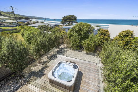 Achilles' - Kalgoorlie Accommodation 0