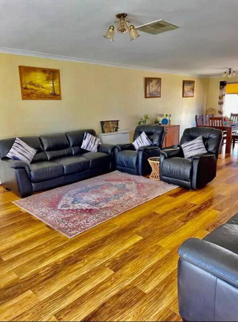 Diggers Dealers Accommodation - Kalgoorlie Accommodation 0