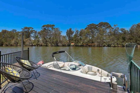 DOCK 08 Riverside Entertainer Pets Welcome - Kalgoorlie Accommodation 0