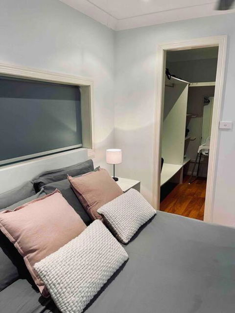 DOCK 08 Riverside Entertainer Pets Welcome - Kalgoorlie Accommodation 3