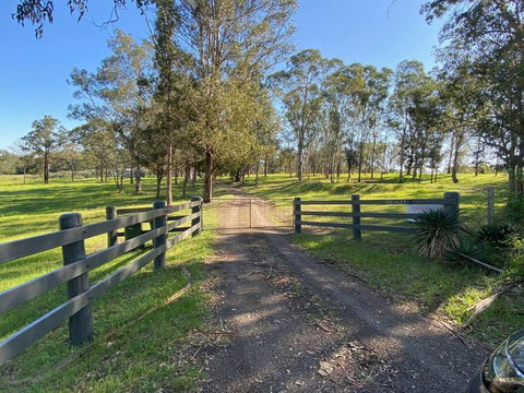 Dungog Farmstay - Kingaley - Kalgoorlie Accommodation 3