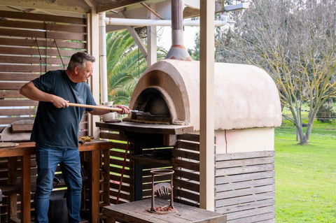 Eighteenontonto. - Kalgoorlie Accommodation 1