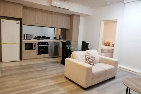 Entire 2 Bedrooms Security Apartment - Kalgoorlie Accommodation 3